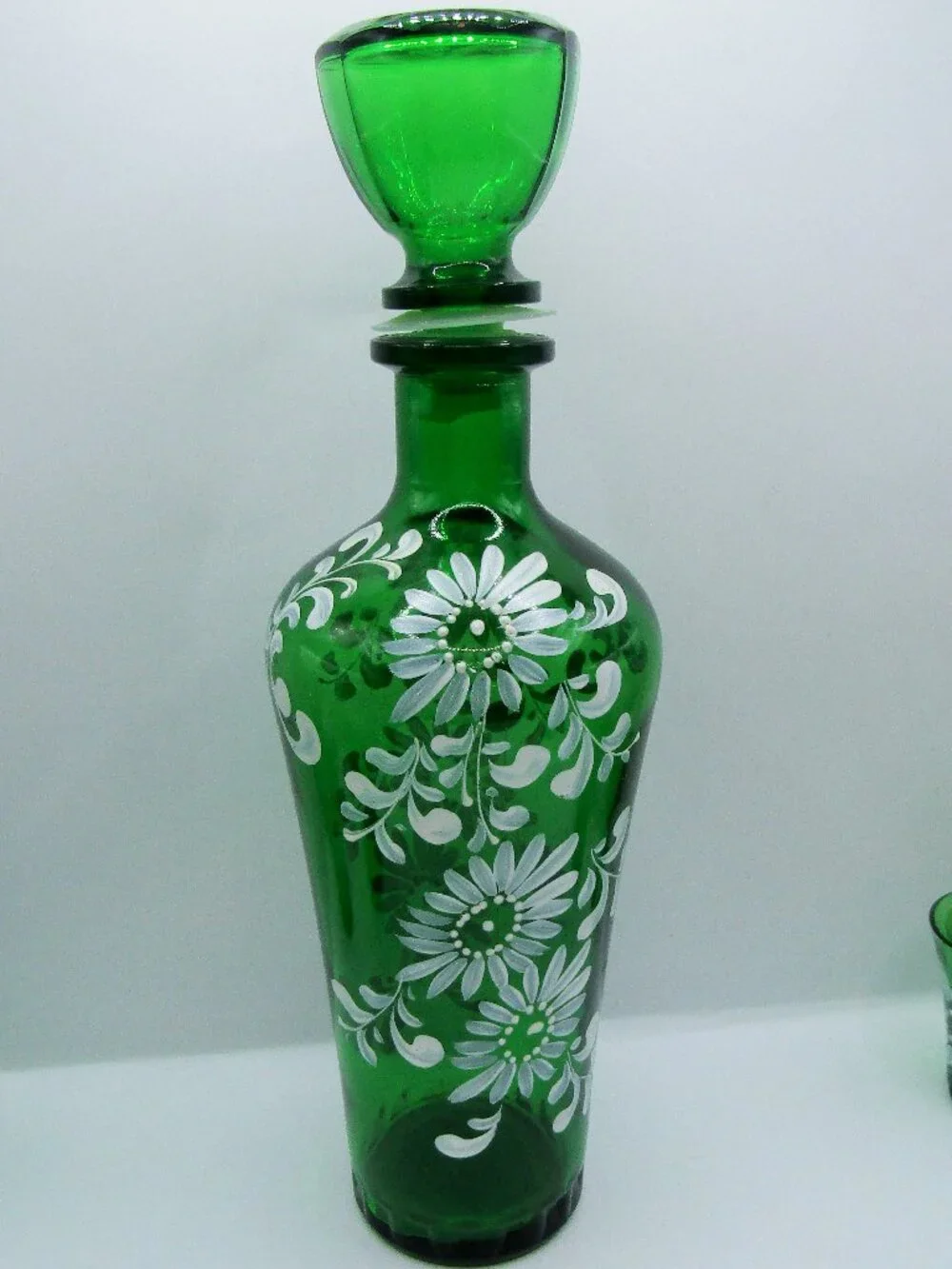 Hand Painted Italian Decanter With Six Cordials Shot Glasses